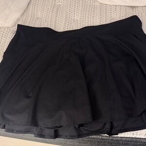 Women's Tennis Skirt in Black